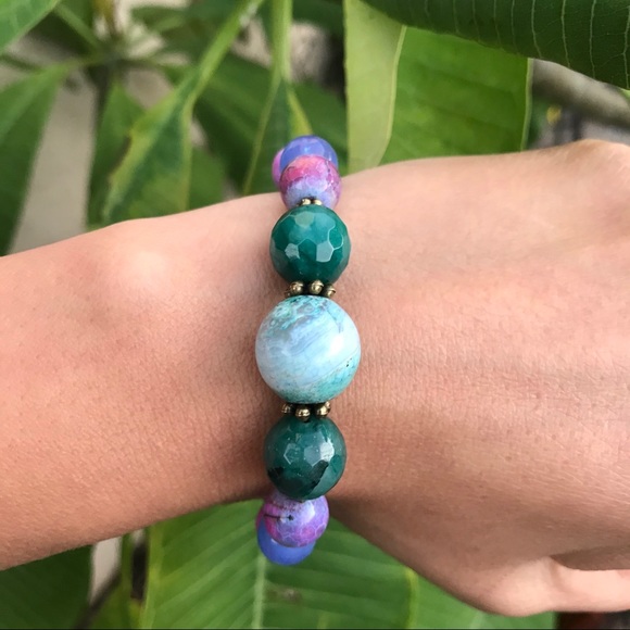 Jewelry - ❄️Happy Beads❄️